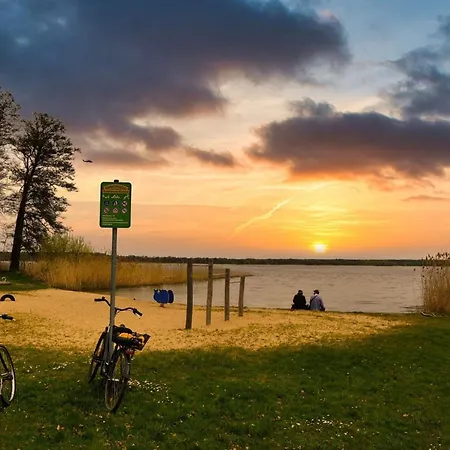 Waldgefluester 70 Qm I Ueberdachte Terrasse I 2 Schlafzimmer I Strandnah Joachimsthal