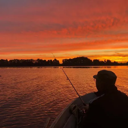 Waldgefluester 70 Qm I Ueberdachte Terrasse I 2 Schlafzimmer I Strandnah *