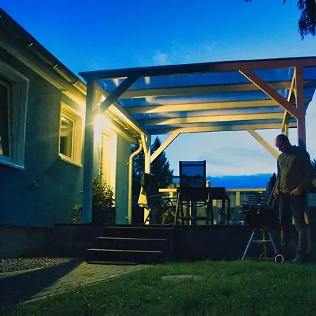 Waldgefluester 70 Qm I Ueberdachte Terrasse I 2 Schlafzimmer I Strandnah يواخيمستال