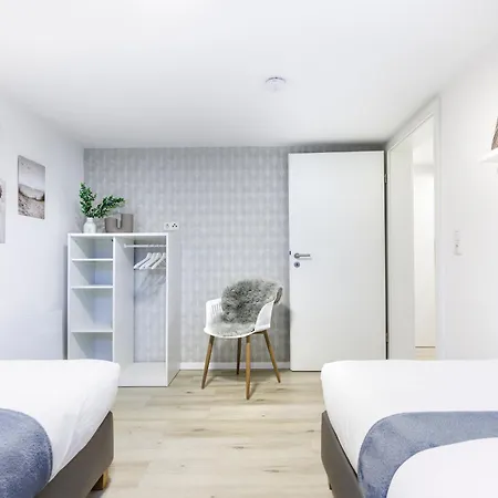 Waldgefluester 70 Qm I Ueberdachte Terrasse I 2 Schlafzimmer I Strandnah